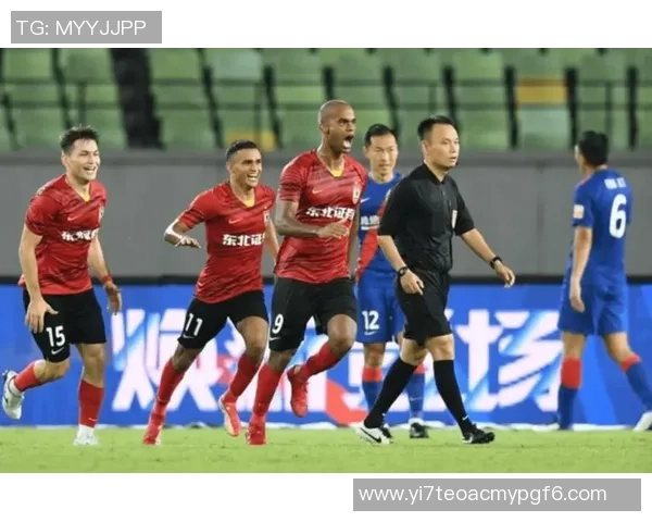 南京排球队强势领跑锦标赛积分榜以100分稳居第一 南京排球队强势领跑锦标赛积分榜以100分稳居第一