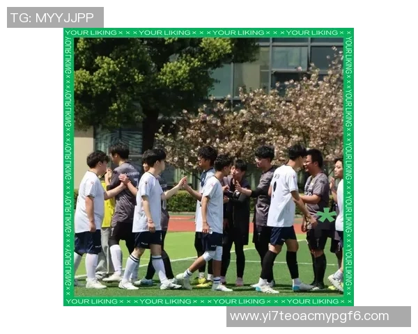 重庆足球队在奥运会上的默契配合与战术分析展现出团队精神与拼搏精神